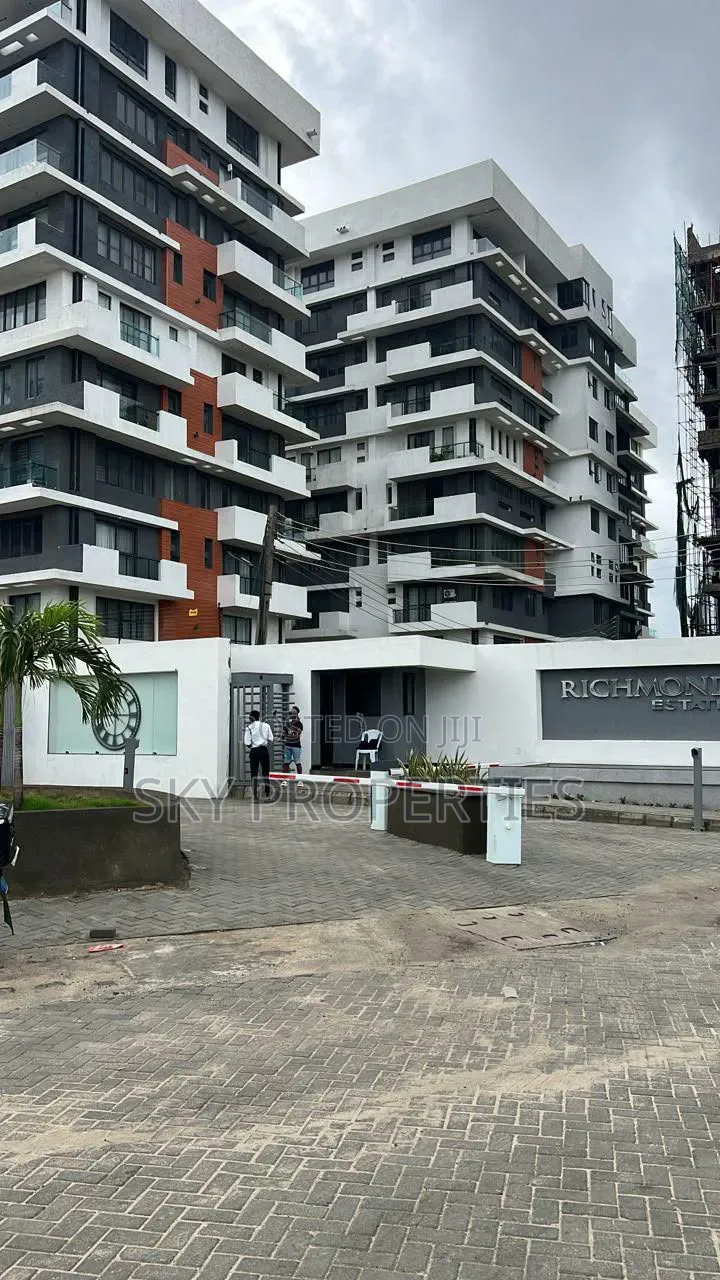 3bdrm Penthouse in Greenland, Lekki Phase 1 for sale