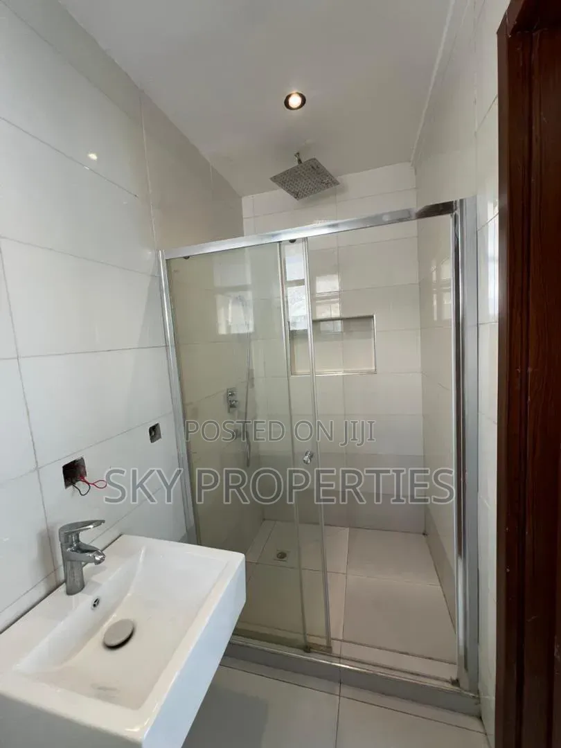 3bdrm Penthouse in Greenland, Lekki Phase 1 for sale