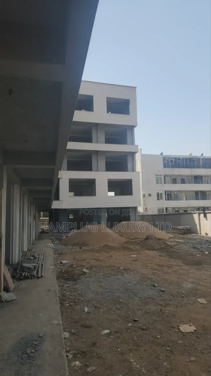 Shop/Office Space for Sale