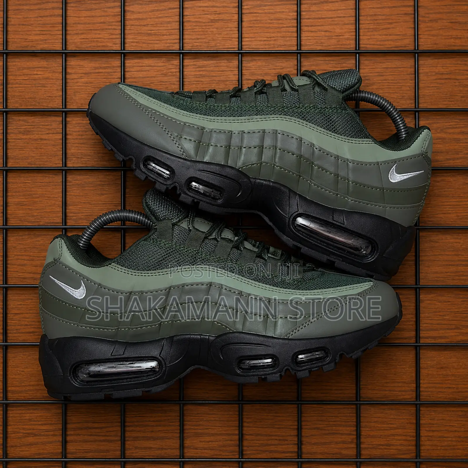 Original Nike Air Max Green and Black Sole