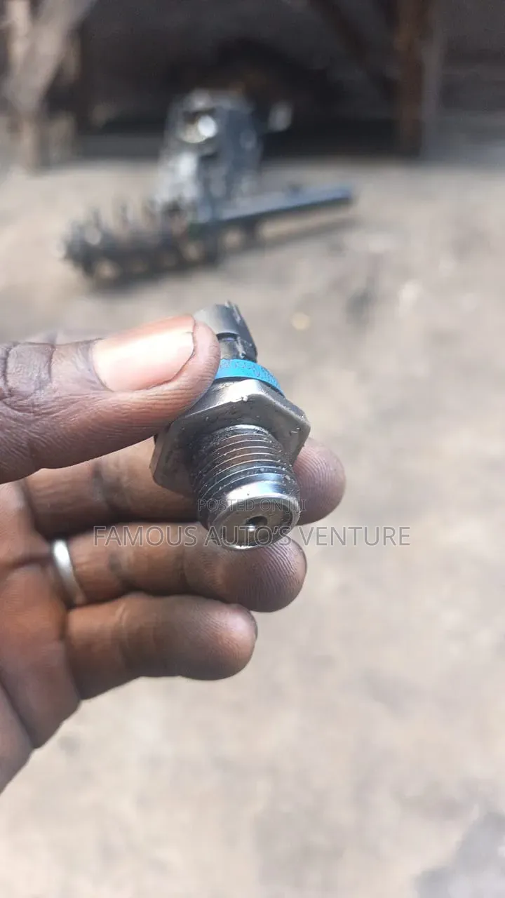 Diesel Vacuum Sensor Renault 2.0 Liters