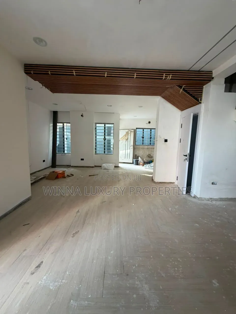 4bdrm Townhouse/Terrace in Utako for sale