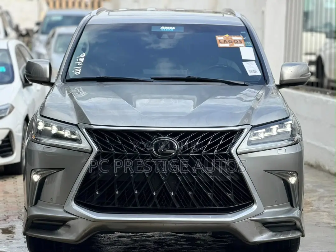 Lexus LX 570 AWD 2017 Gray