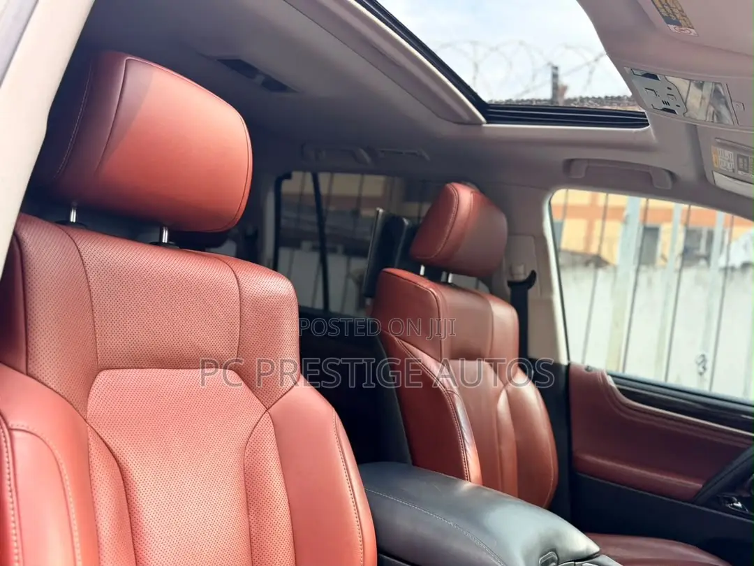 Lexus LX 570 AWD 2017 Gray