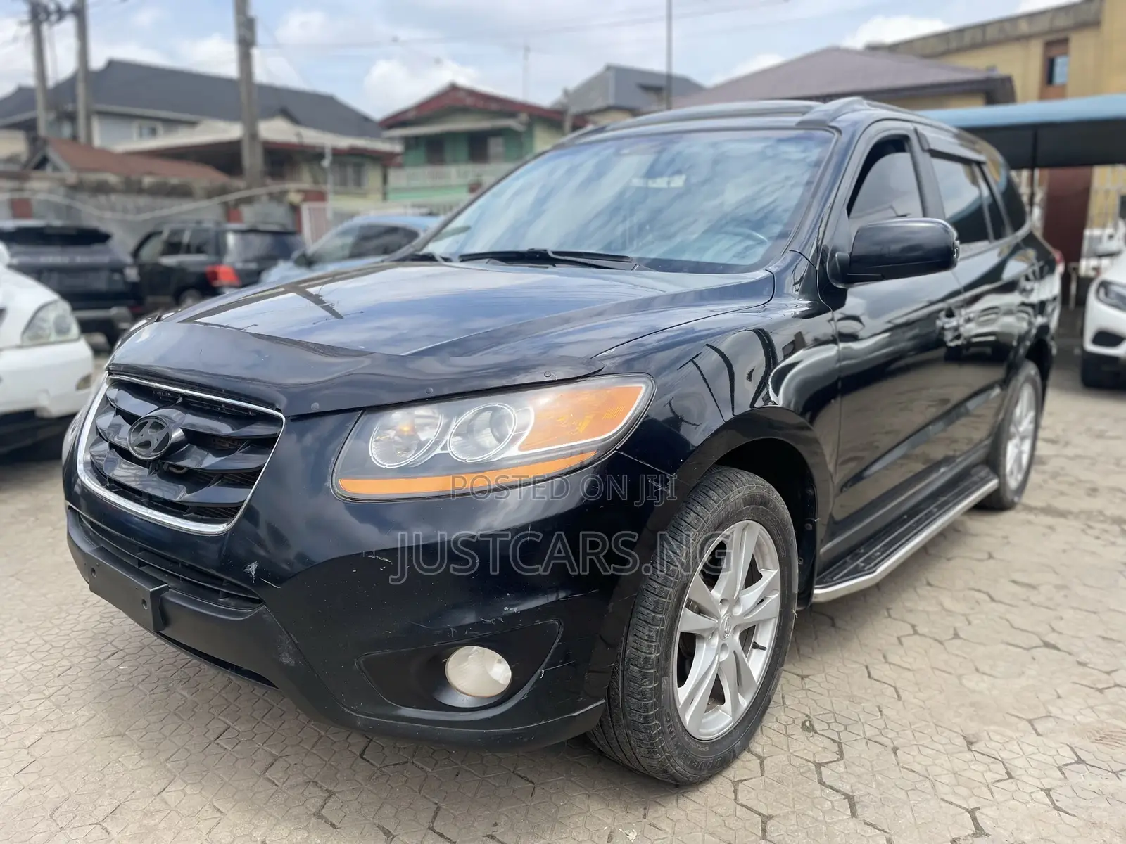 Hyundai Santa Fe 2010 Black