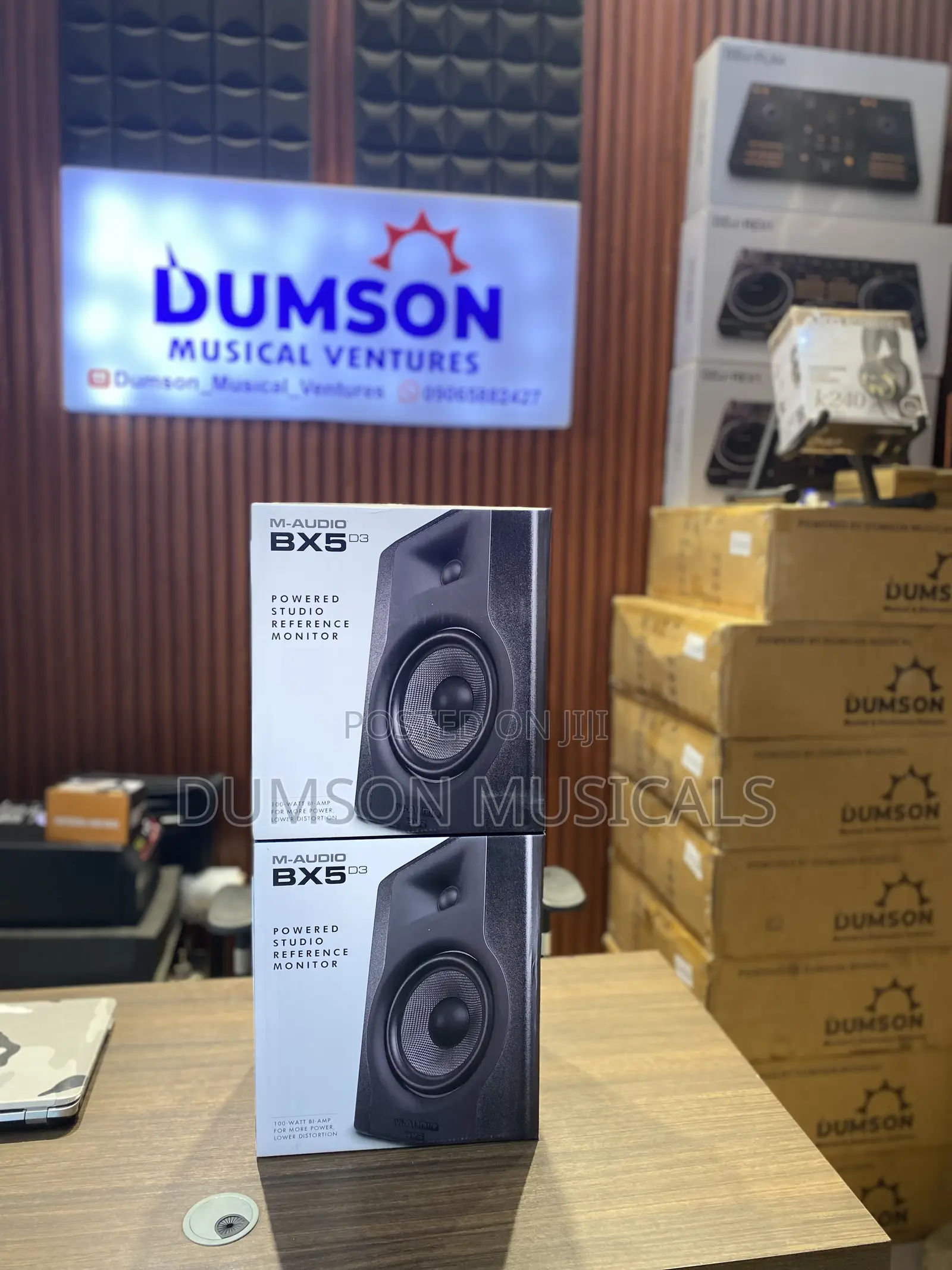 M-Audio Bx5 D3 Powered Studio Monitor
