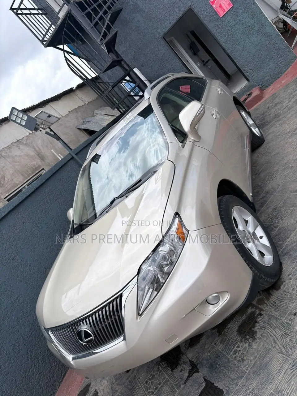 Lexus RX 350 2011 Gold