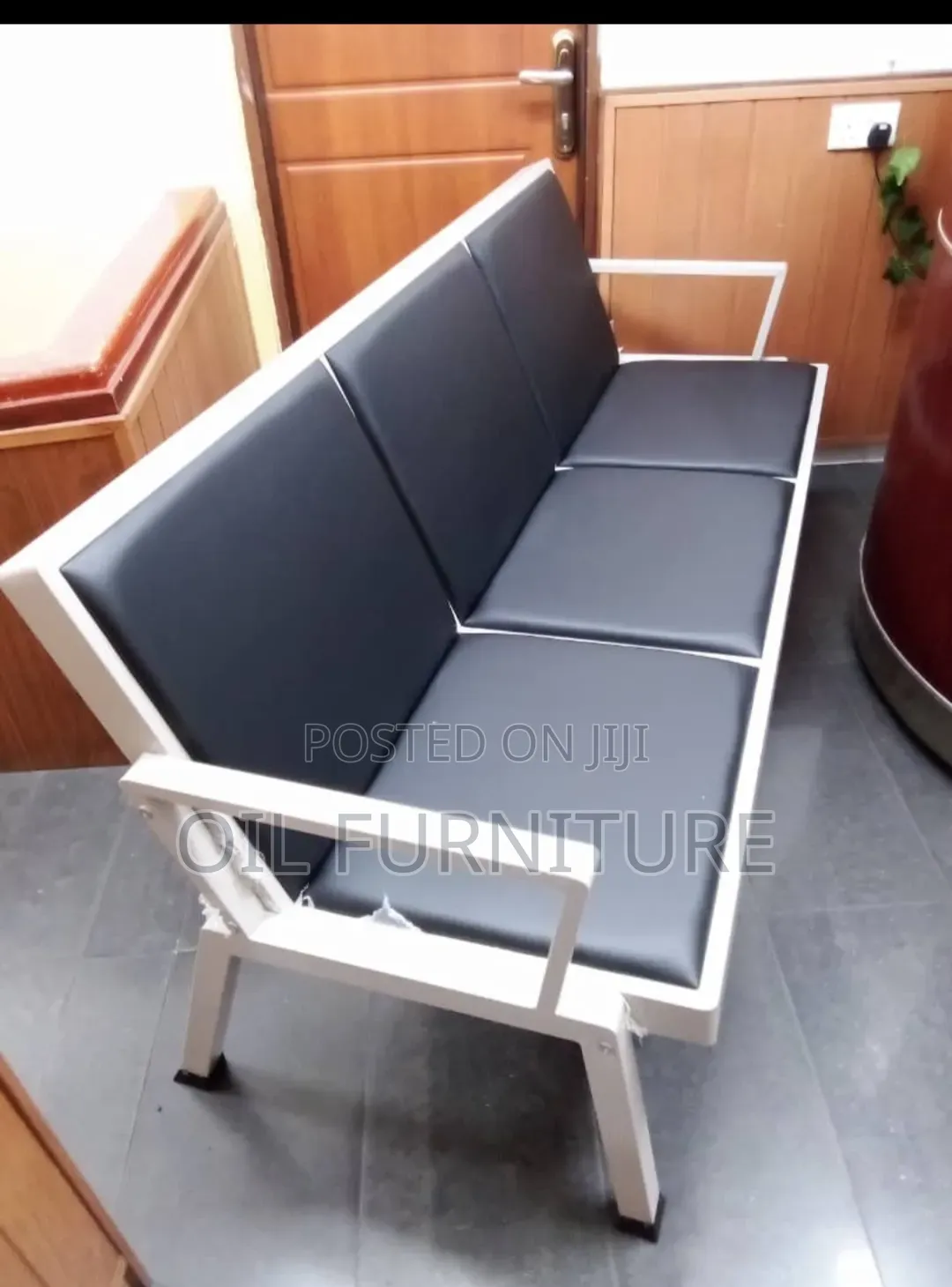Modern 3-Way Waiting Bench / Gang Chair for Reception Hospital