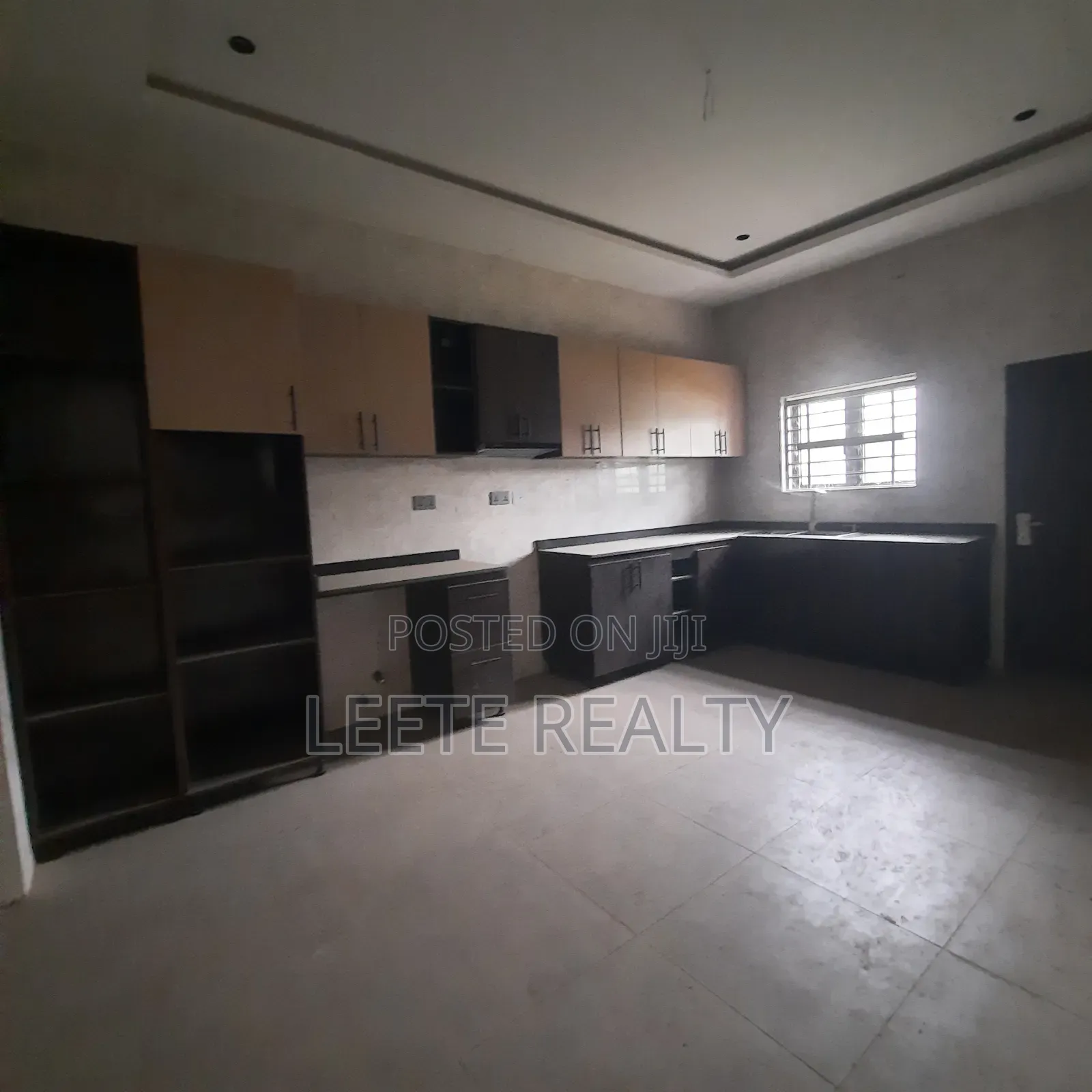 4bdrm Townhouse / Terrace in Asokoro for rent