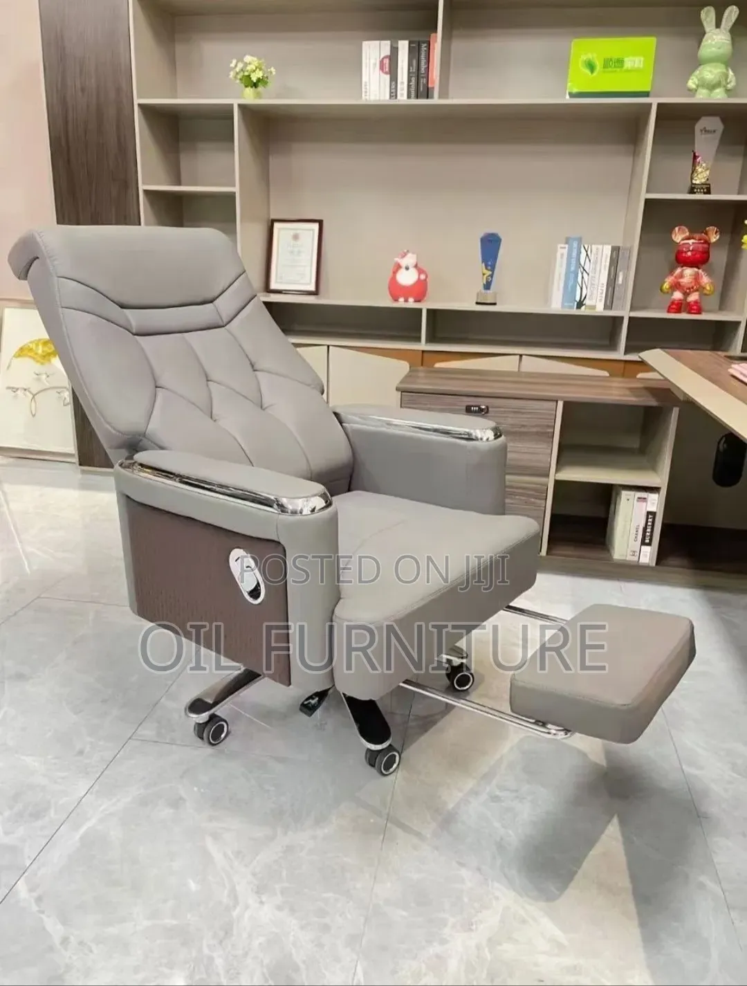 Luxury Executive Ergonomic Office Chair With Recliner Footrest