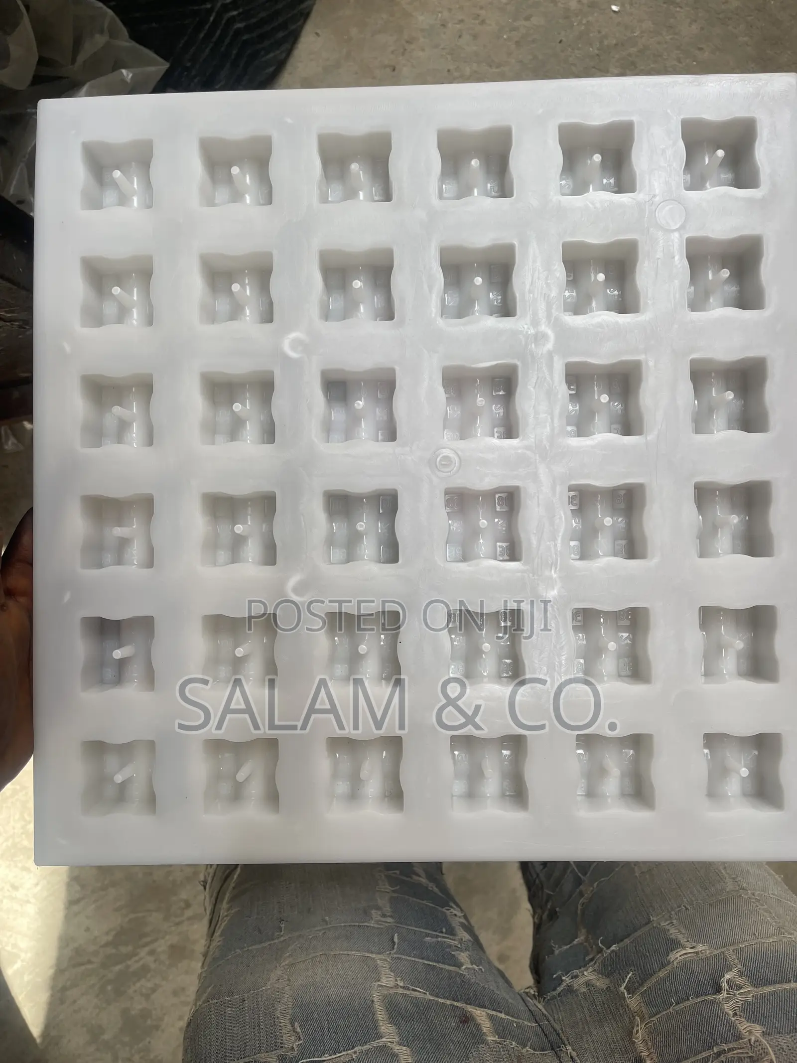 20mm X 25mm X 40mm Concrete Biscuit Mould – Concrete Spacer Mould