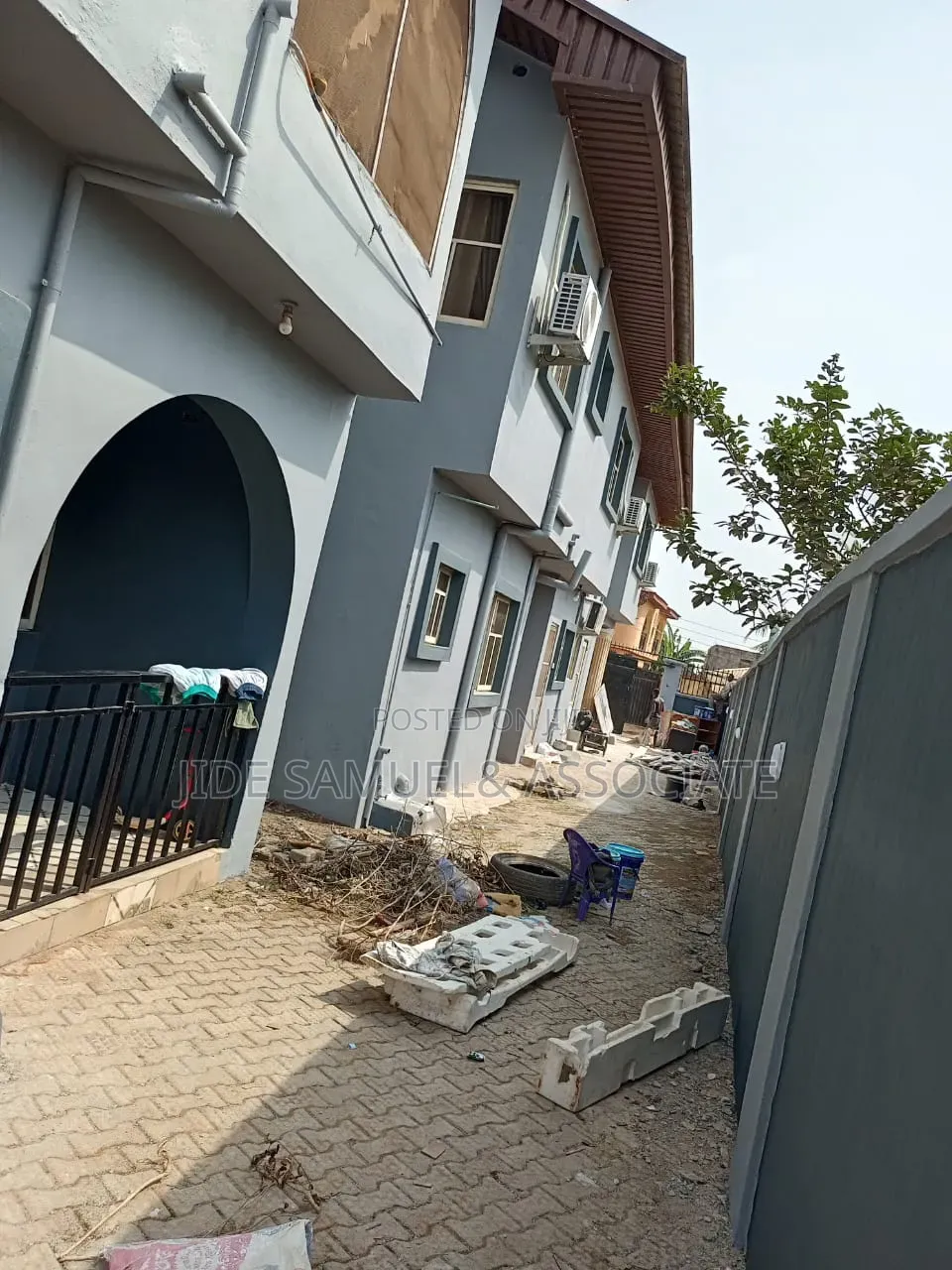 Furnished 4bdrm Duplex in Baruwa for sale