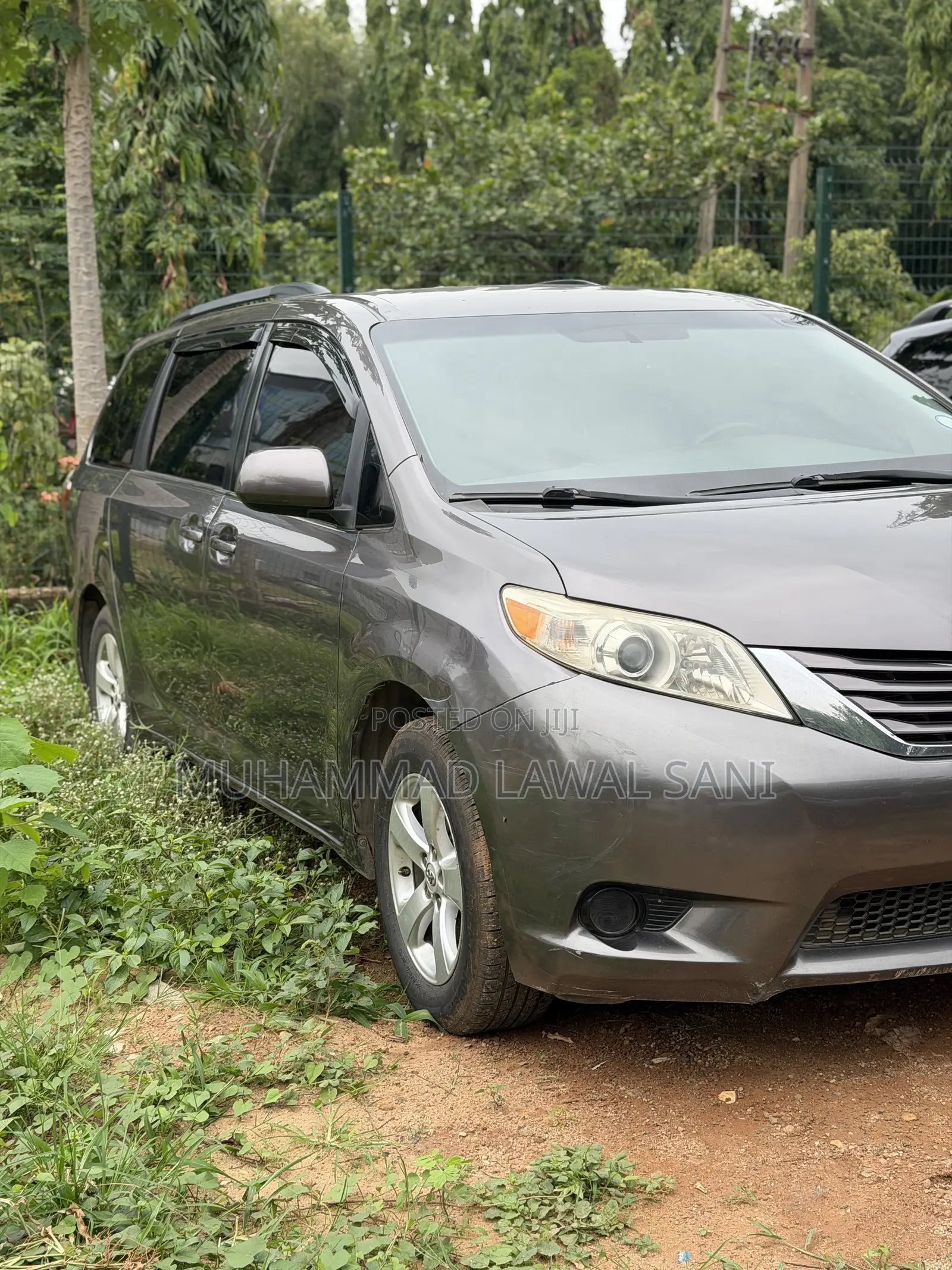 Toyota Sienna 2015 Gray
