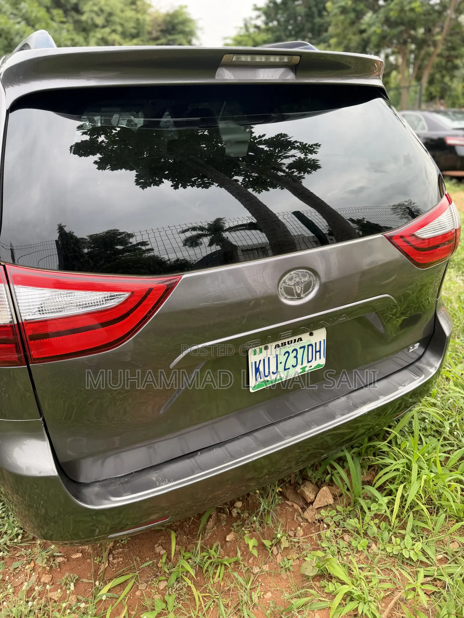 Toyota Sienna 2015 Gray