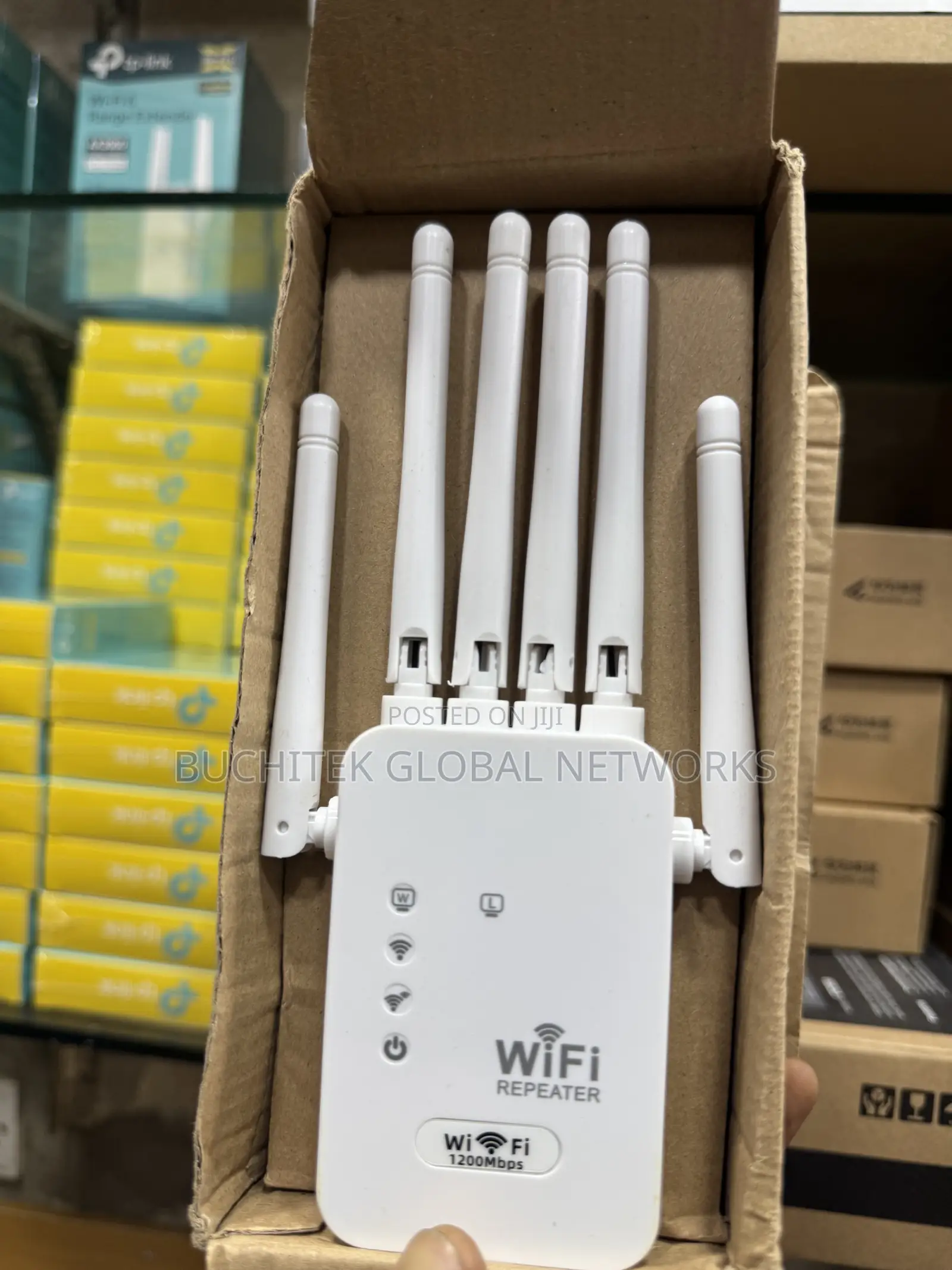 Wirelesss Wifi Range Extender 1200mbps 6-Antennas.