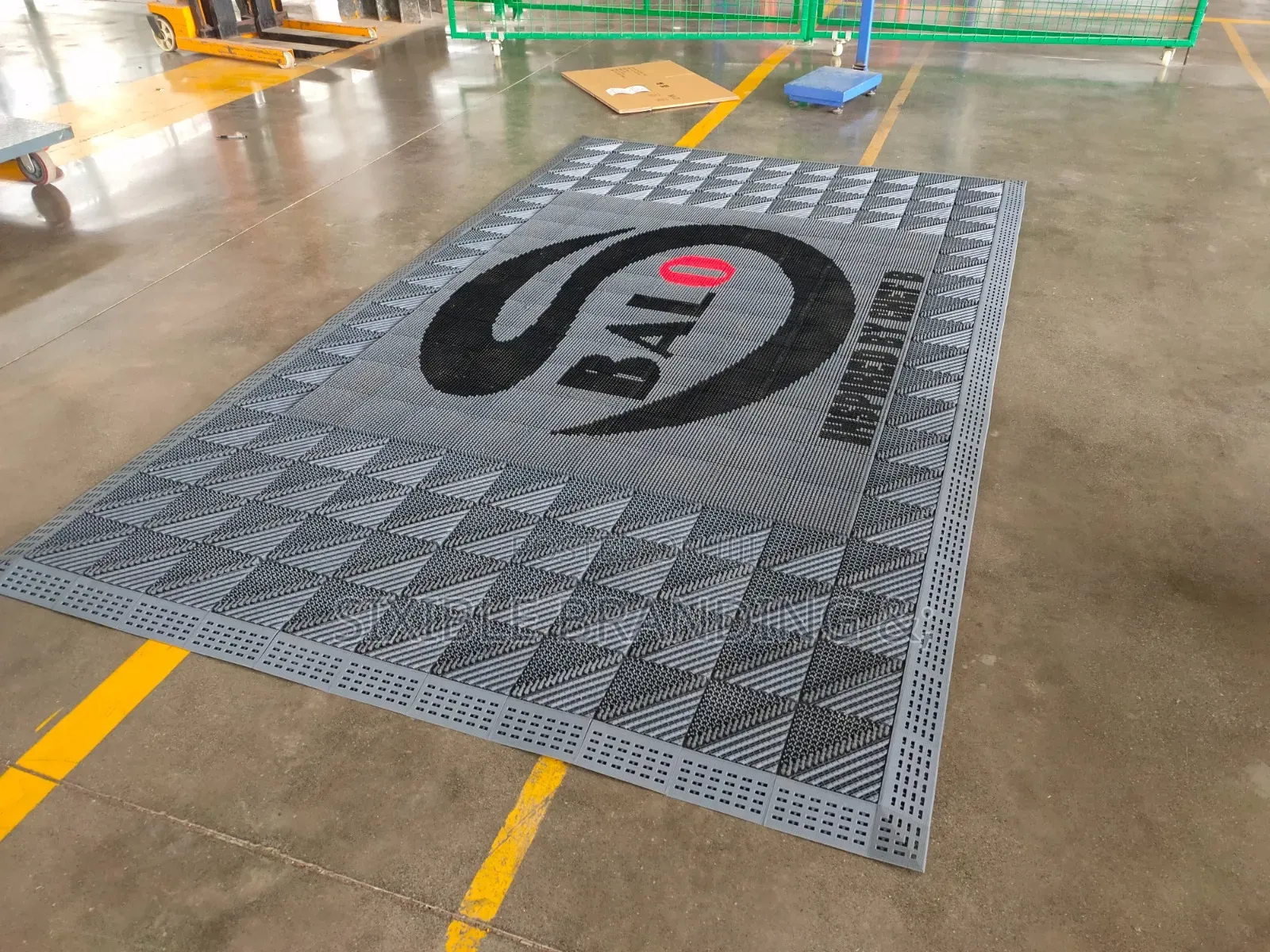 Premium 3-in-1 Eva Anti-Slip Mat Brush Entrance Mat