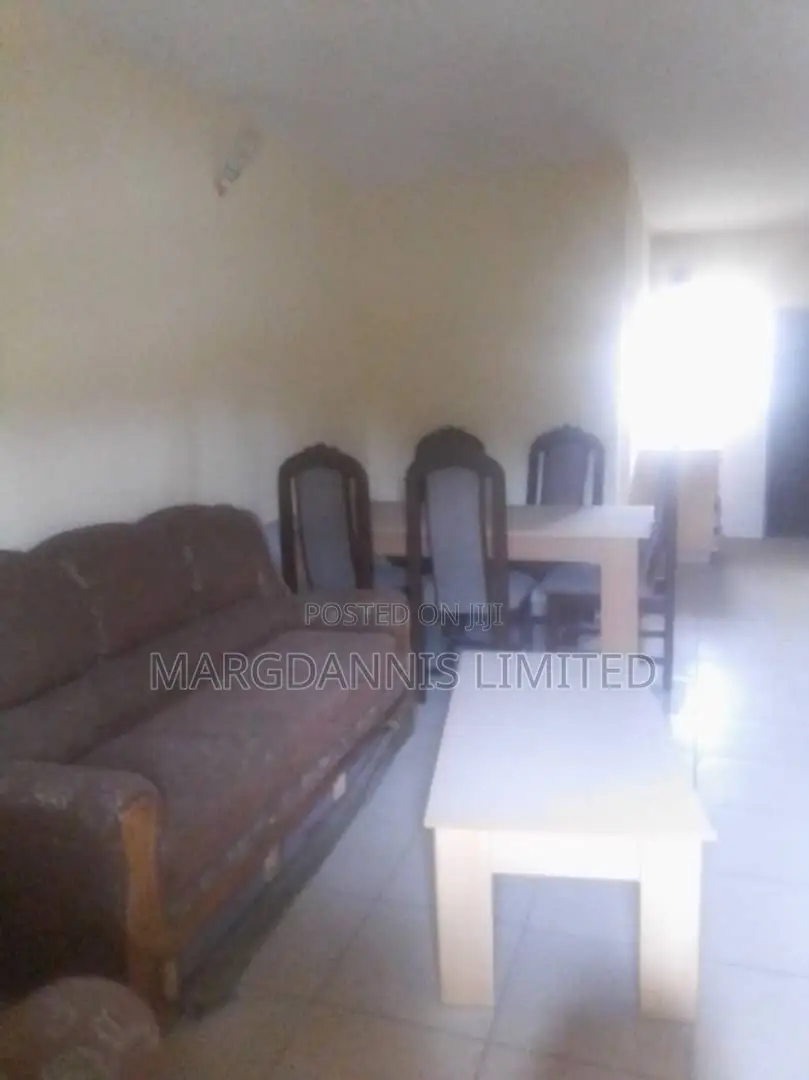 14bdrm Block of Flats in Ring Road for rent