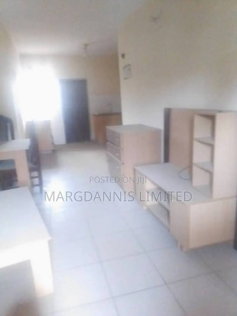 14bdrm Block of Flats in Ring Road for rent