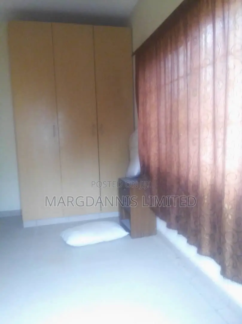 14bdrm Block of Flats in Ring Road for rent