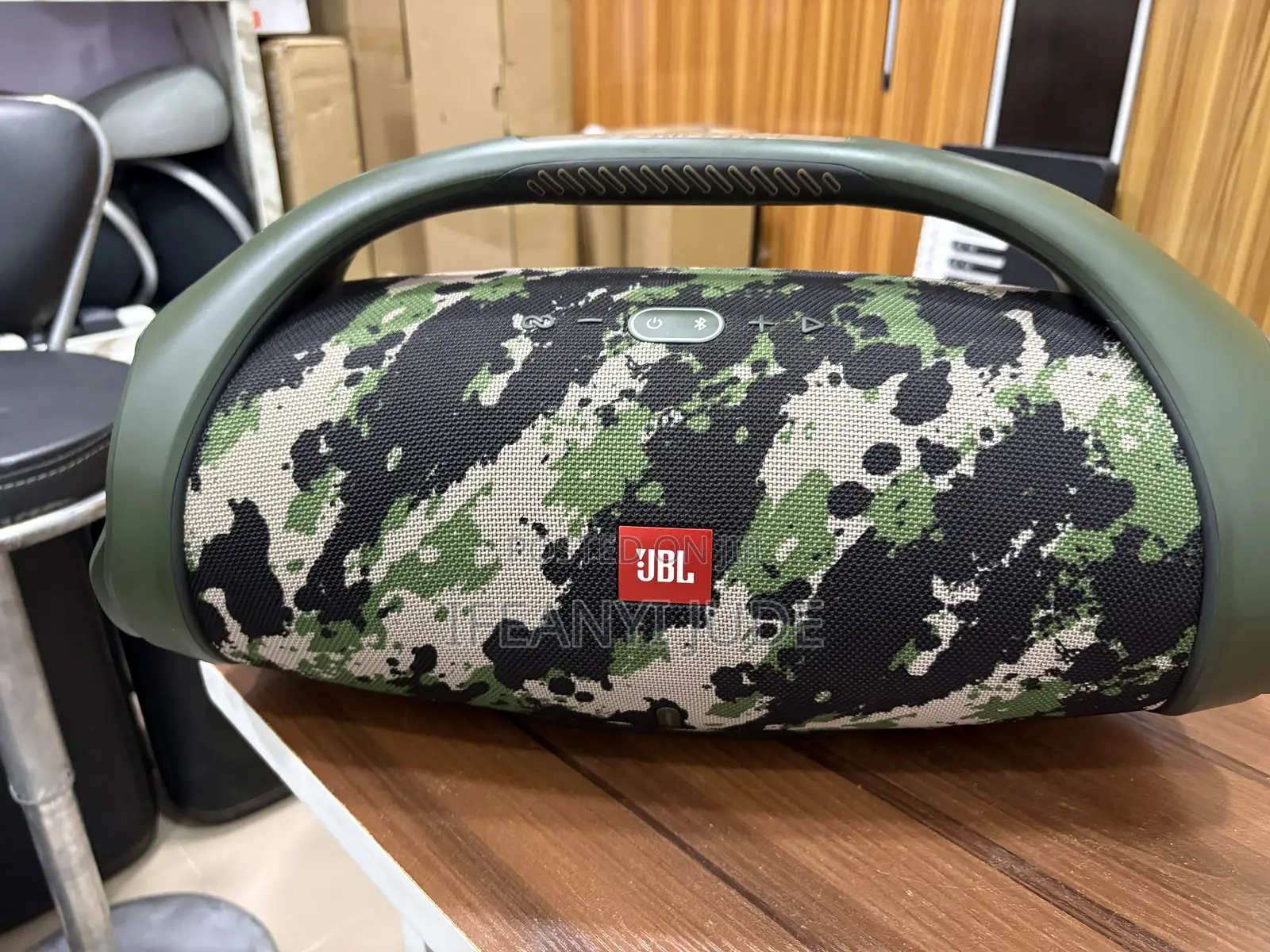 JBL Boombox 2