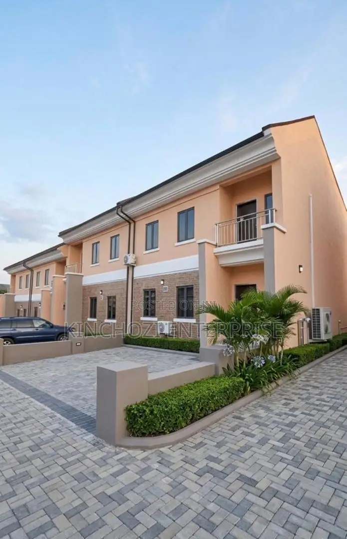 3bdrm Duplex in Rockvale Manors, Zone B for rent