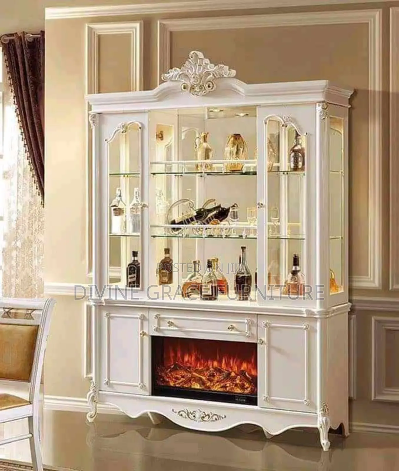 Royal Luxury Display Cabinet With Fireplace