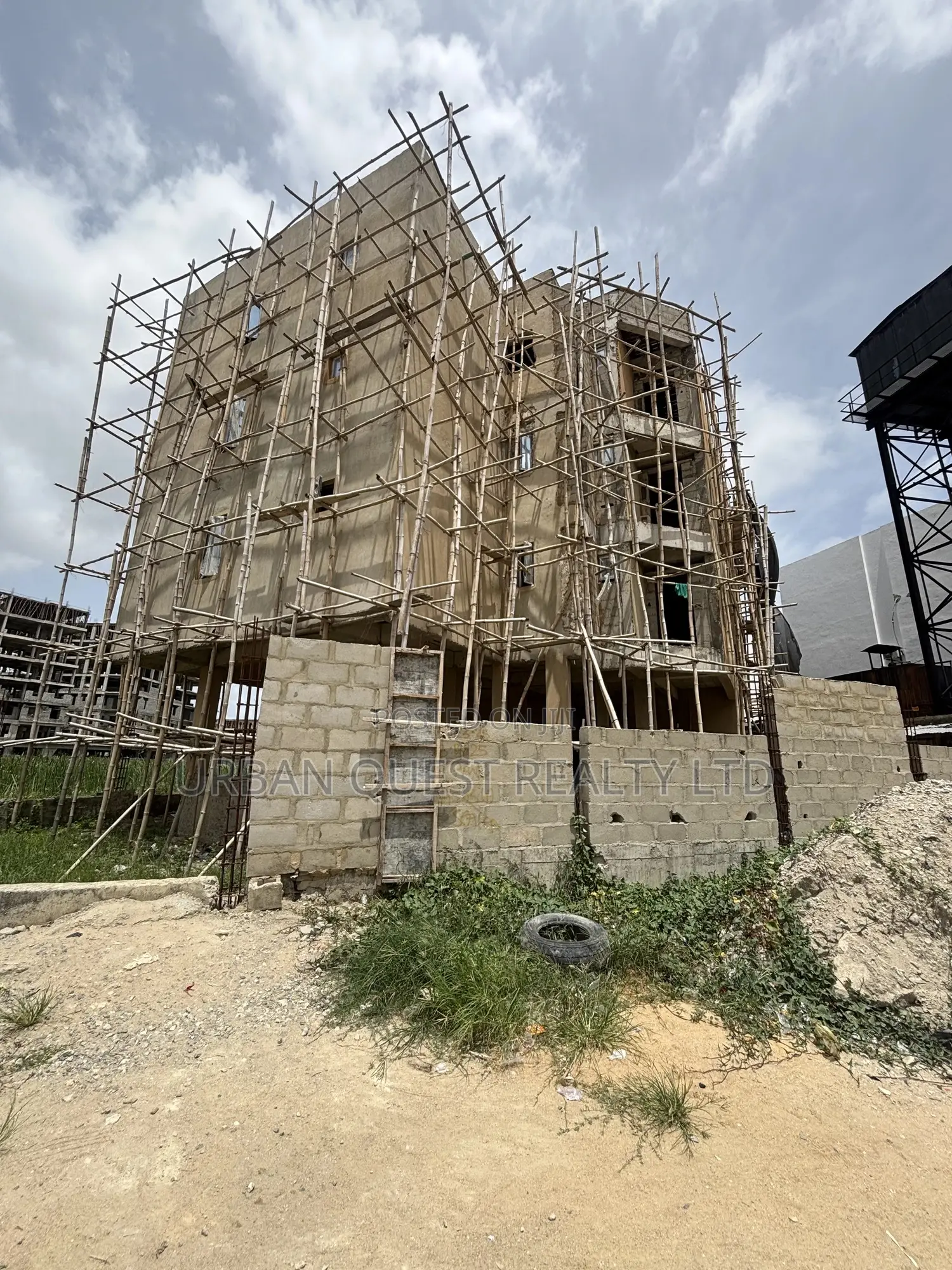 2bdrm Apartment in Lekki Phase 1 for sale