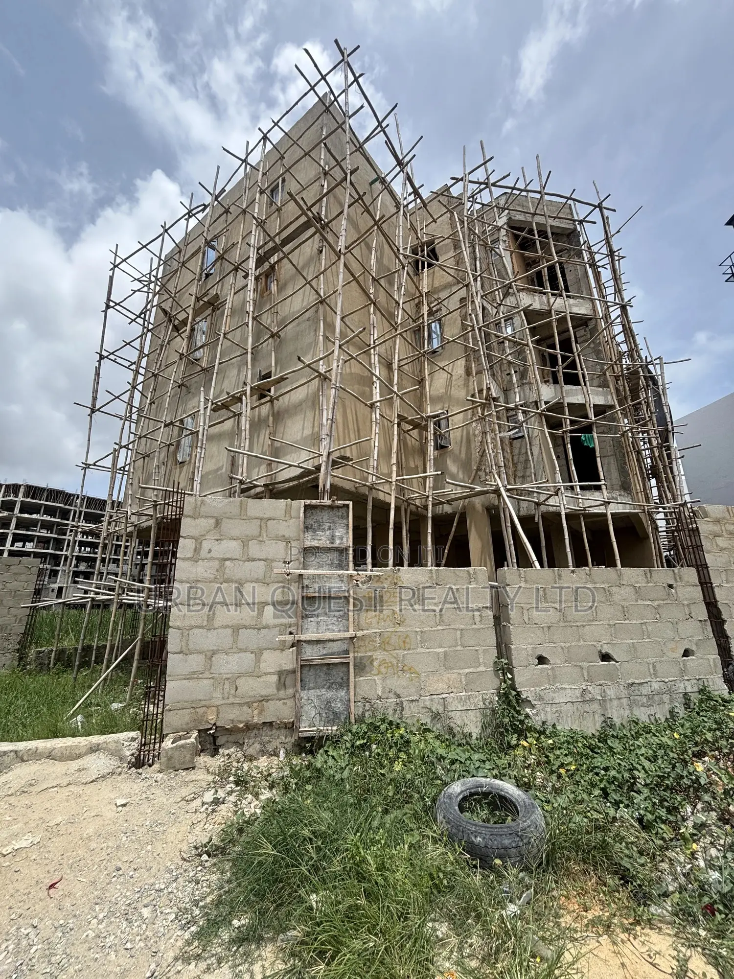 2bdrm Apartment in Lekki Phase 1 for sale