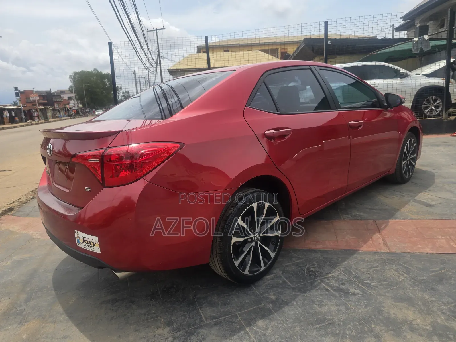 Toyota Corolla SE 4dr Sedan (1.8L 4cyl CVT) 2017 Red