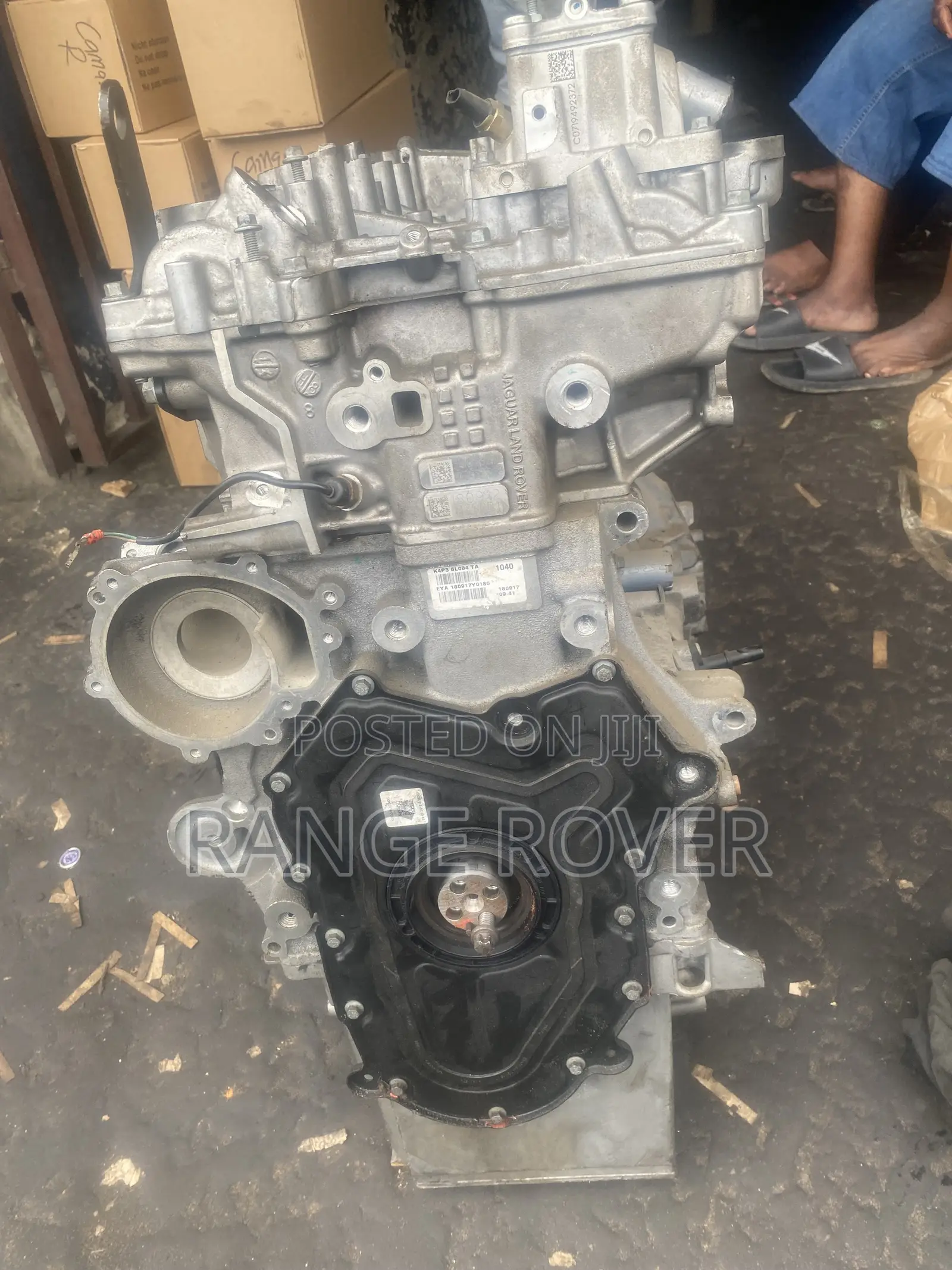 Range Rover Velar Skeleton Engine 4plugs Top and Down