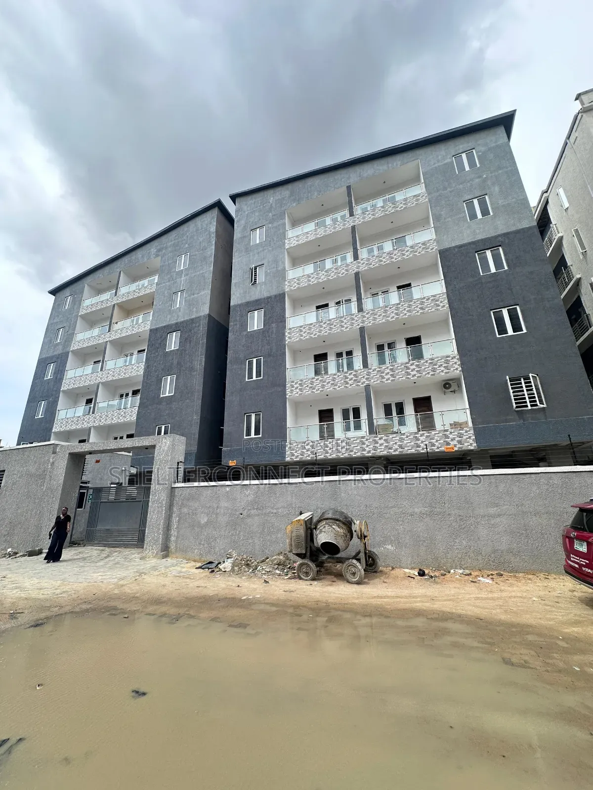 2bdrm Apartment in Lekki Phase 1 for rent