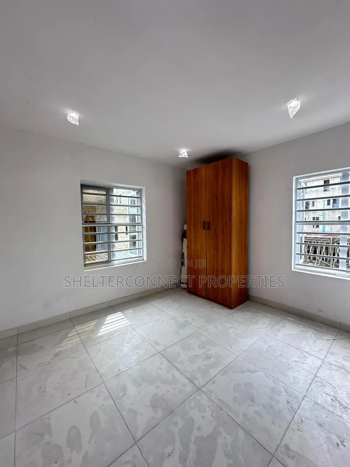 2bdrm Apartment in Lekki Phase 1 for rent