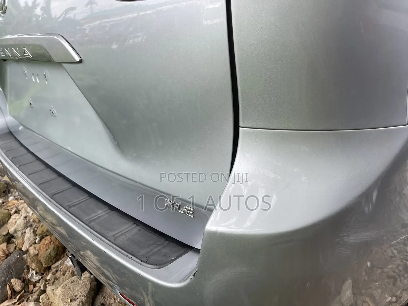 Toyota Sienna XLE AWD 7-Passenger 2013 Silver