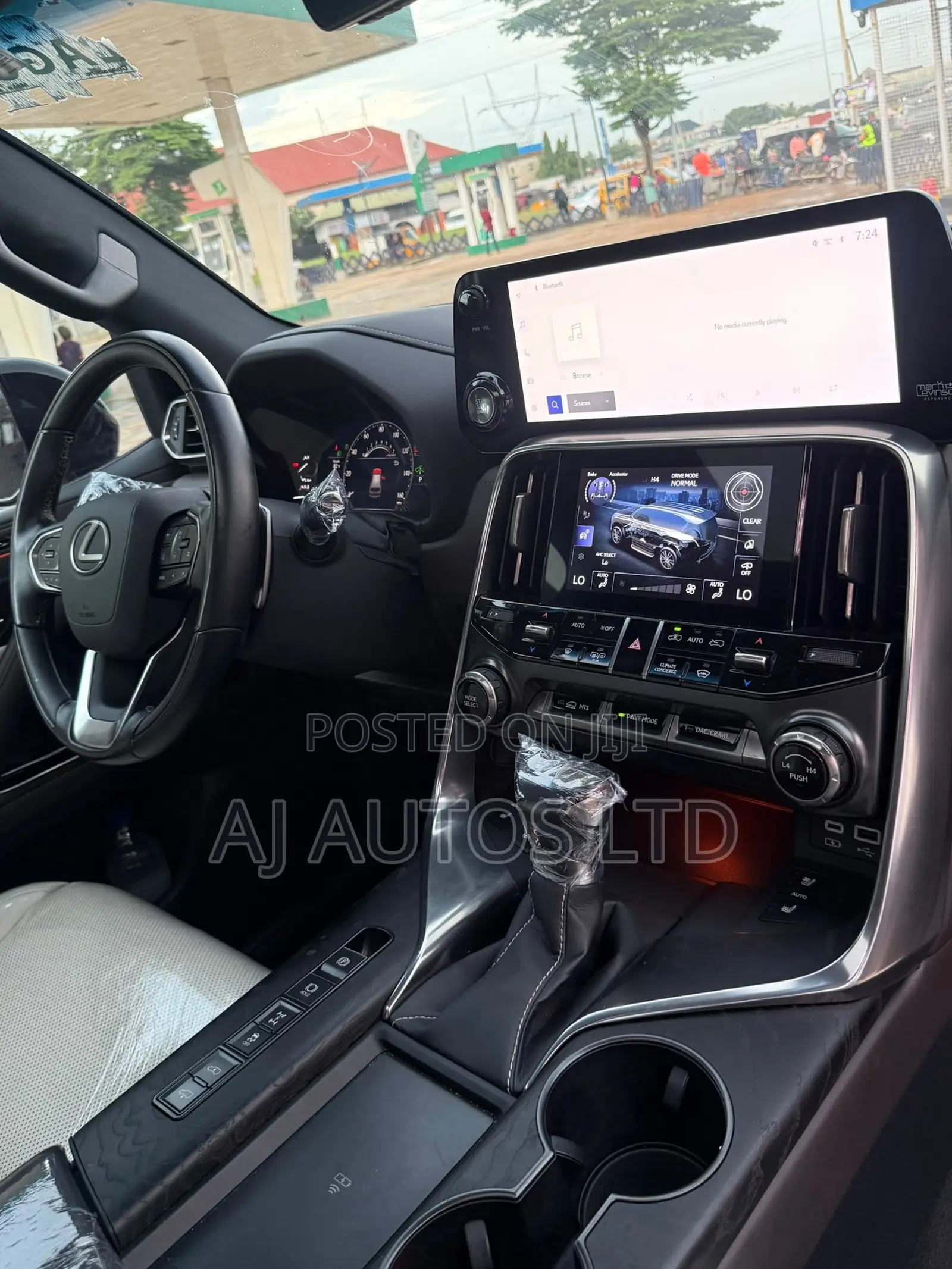Lexus LX 600 2022 Black