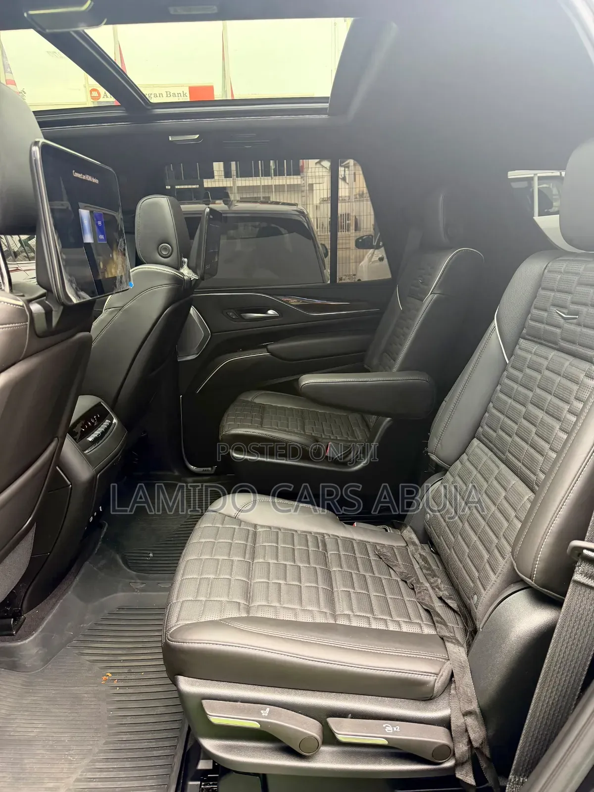 Cadillac Escalade Premium Luxury 2024 Black