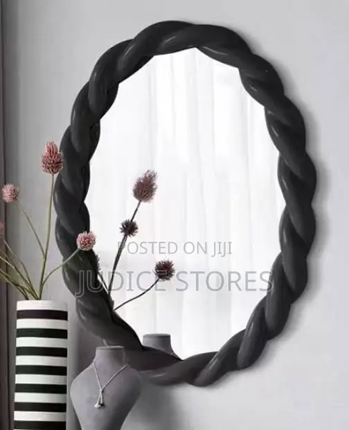 Dopamine Wall-Mounted Makeup Mirror