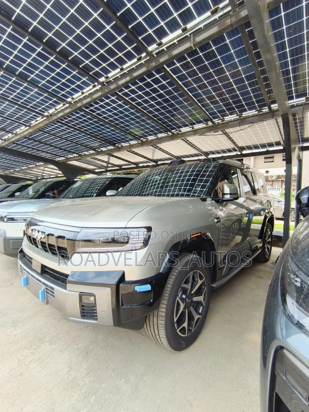 New BYD Leopard 8 2.0 Hybrid AWD 2025 Gray