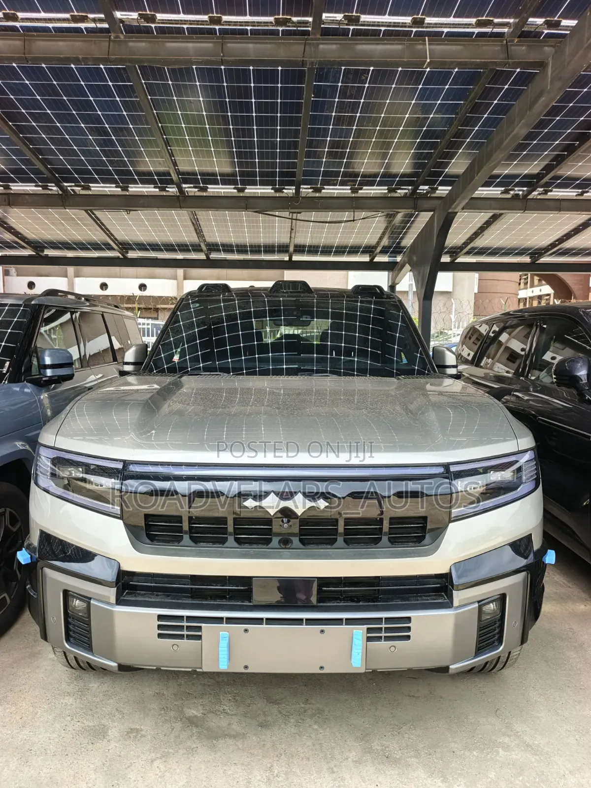 New BYD Leopard 8 2.0 Hybrid AWD 2025 Gray