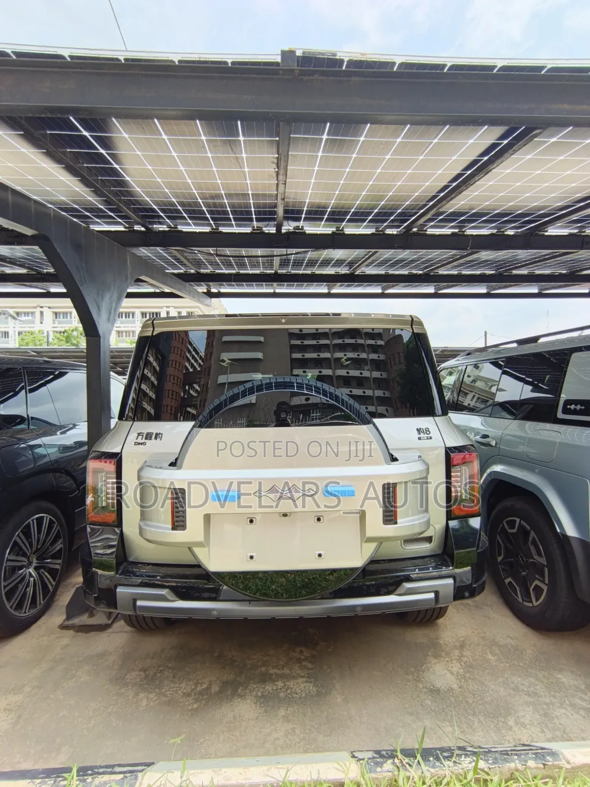 New BYD Leopard 8 2.0 Hybrid AWD 2025 Gray