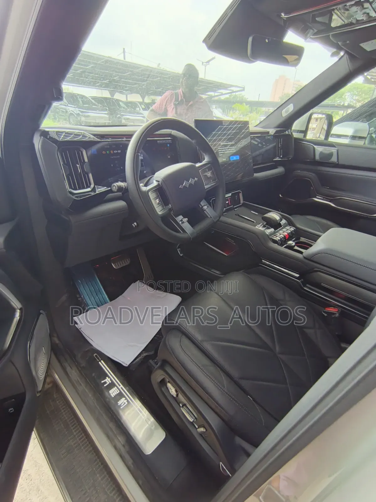 New BYD Leopard 8 2.0 Hybrid AWD 2025 Gray