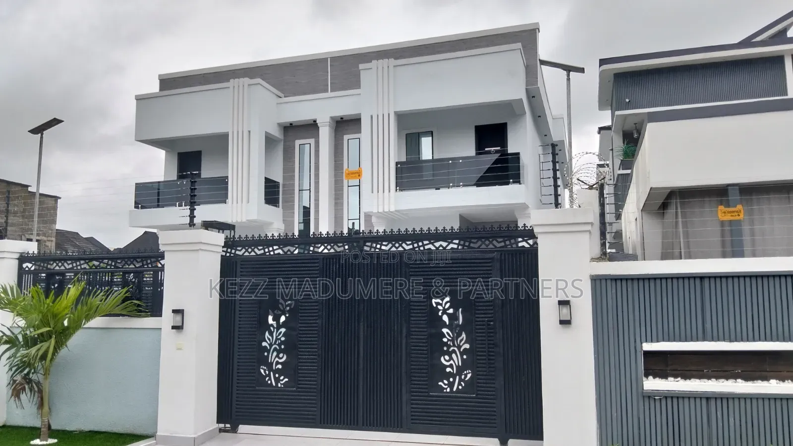 4bdrm Duplex in Shell Cooperative for sale