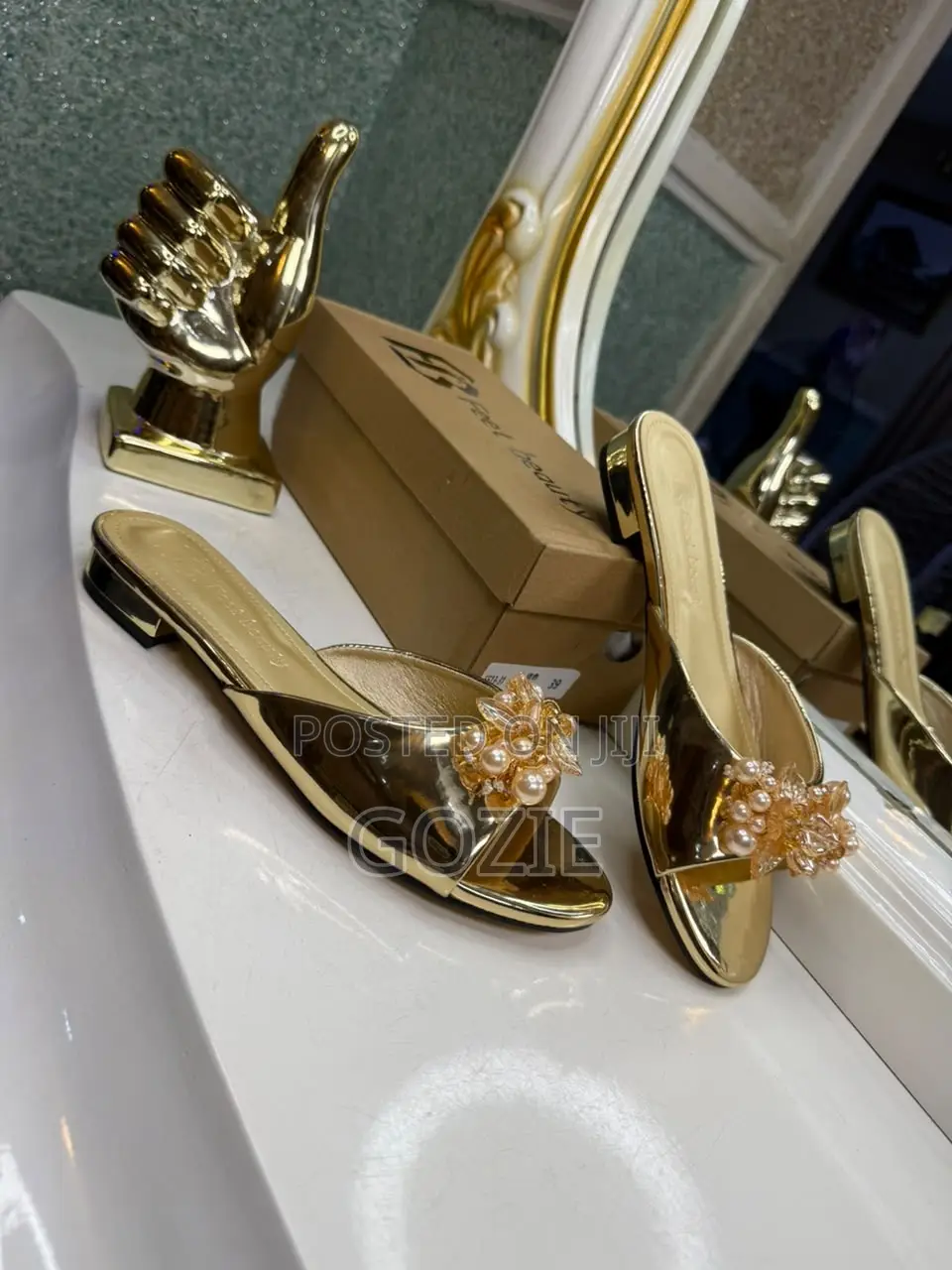Luxury Plus Feet Low Heel Slippers
