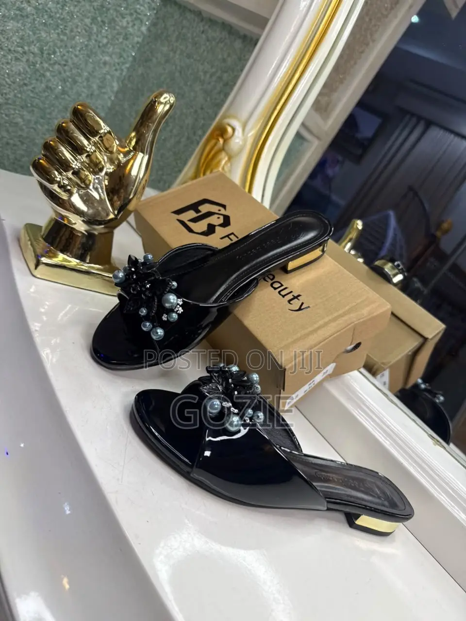 Luxury Plus Feet Low Heel Slippers