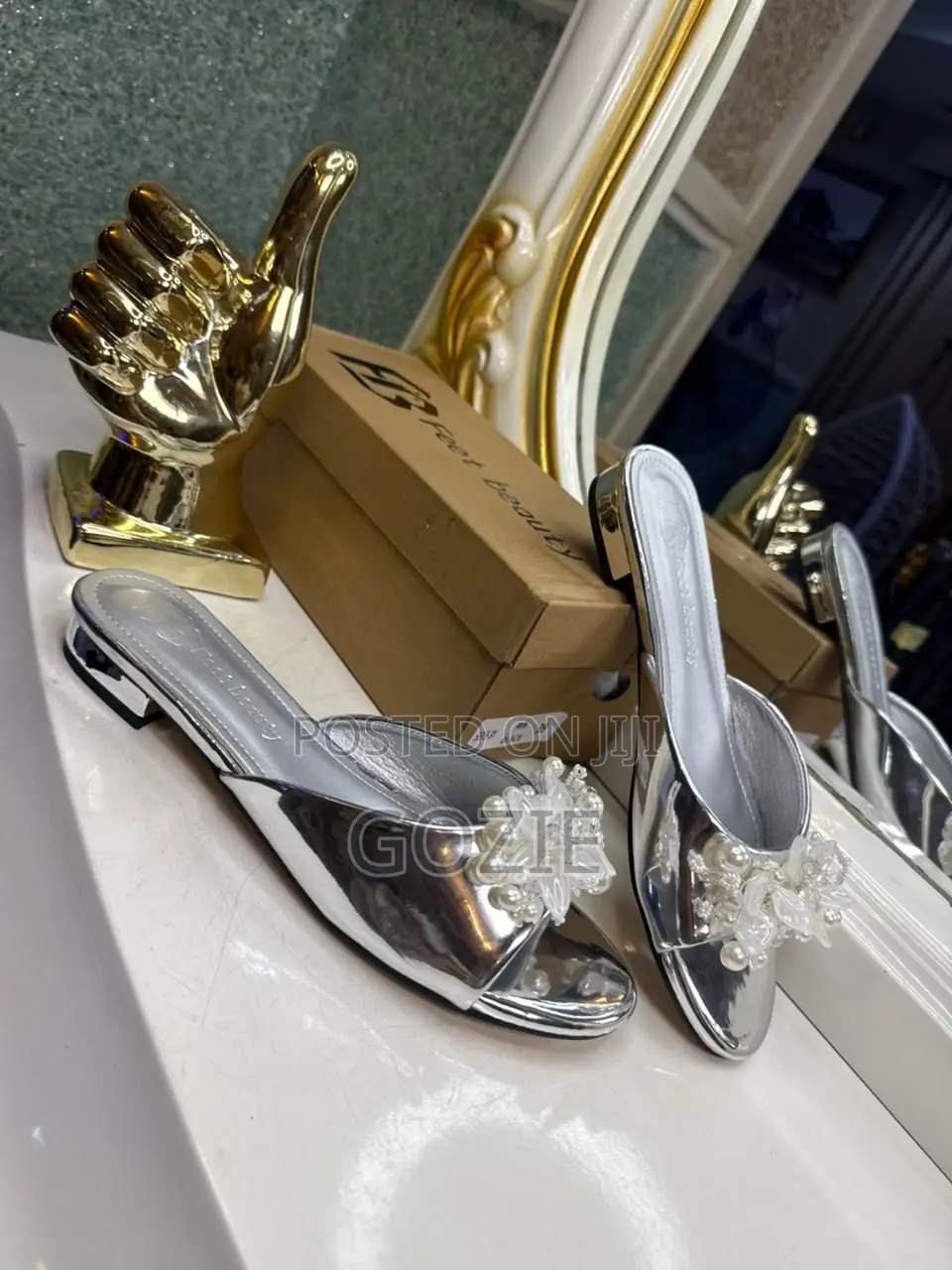 Luxury Plus Feet Low Heel Slippers