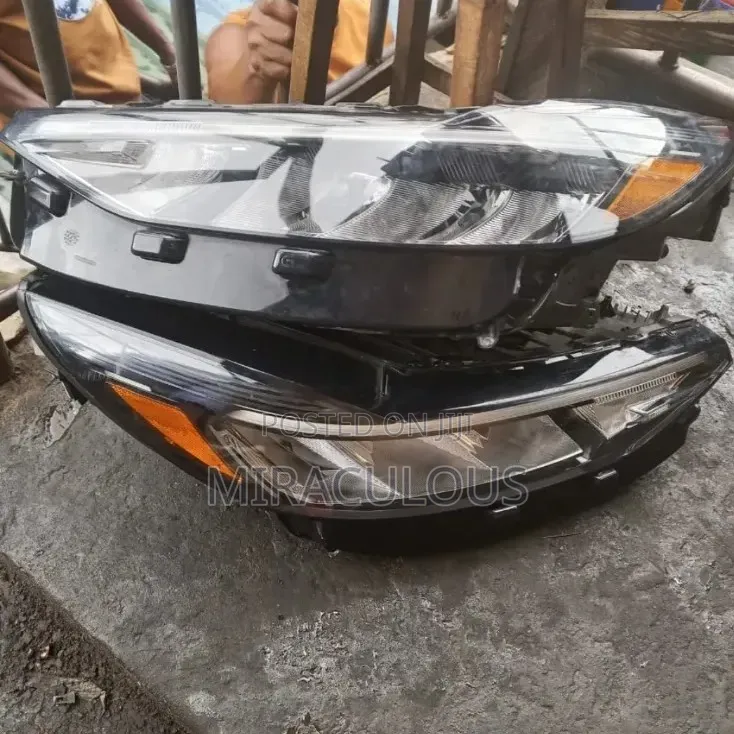 Headlight Ford Escape 2022 Model Set