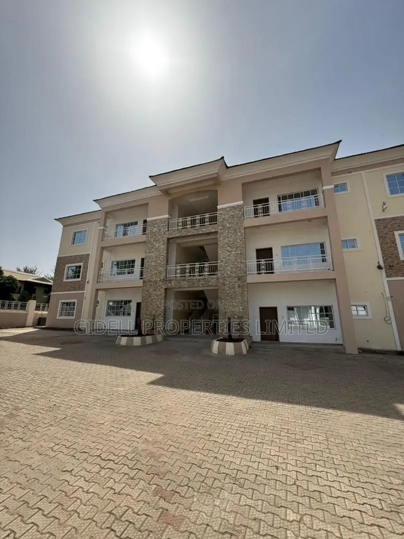 3bdrm Block of Flats in Garki 2 for rent
