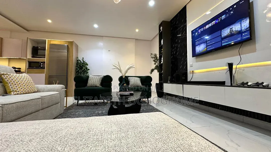 Furnished 2bdrm Apartment in Lekki Phase 1 for rent