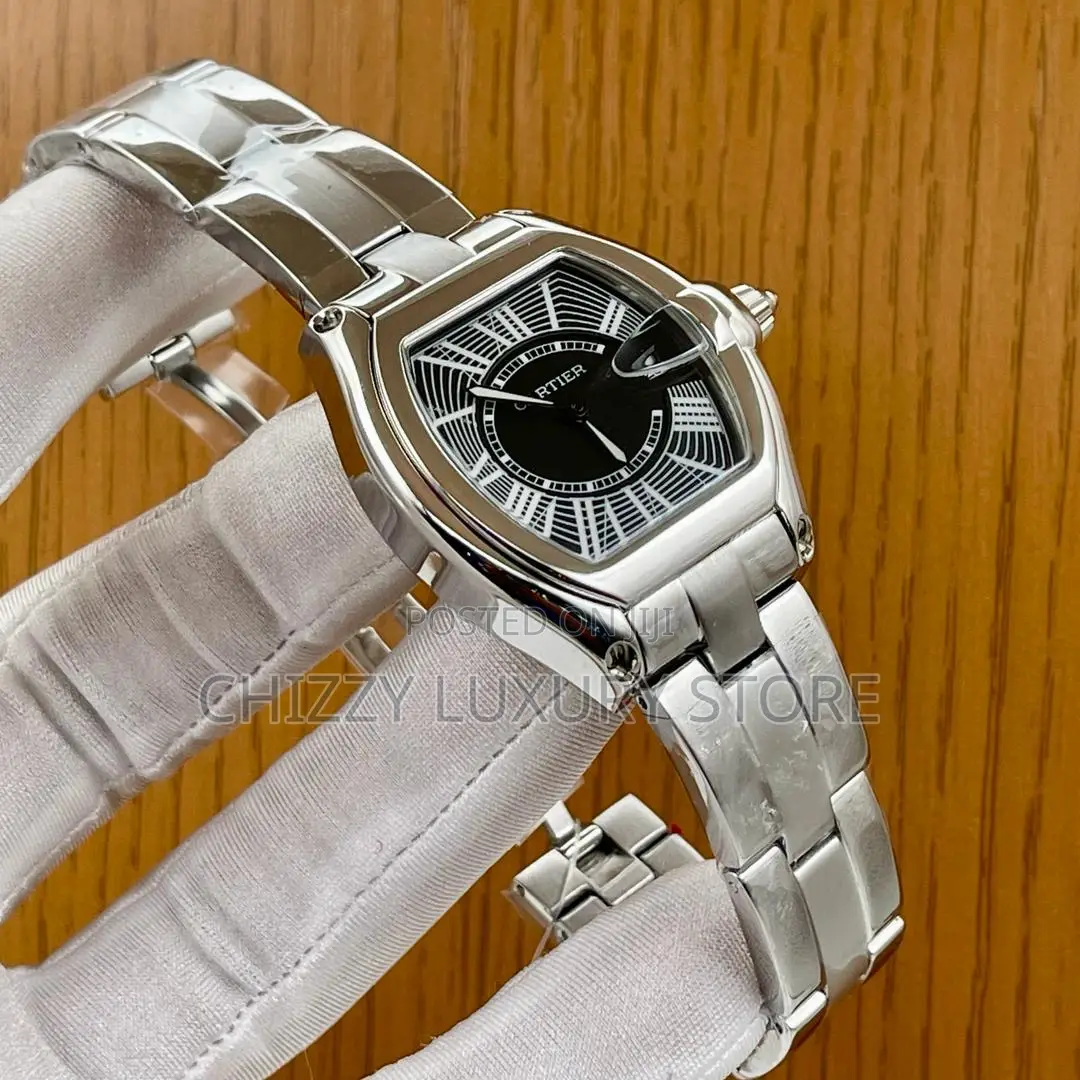 Cartier Quality Luxury Ladies Chain Strap Wristwatch