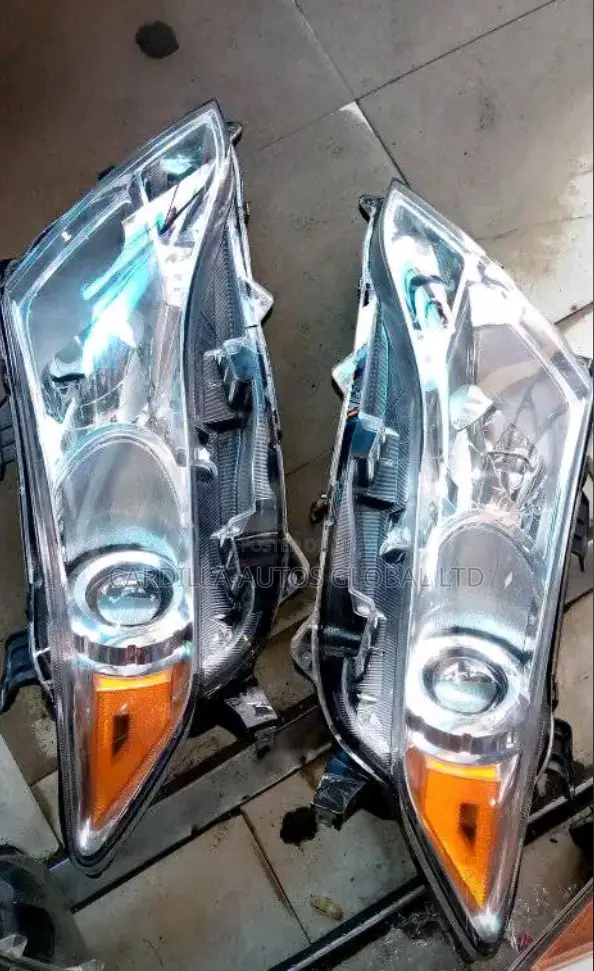 Head Light Toyota Venza 2015
