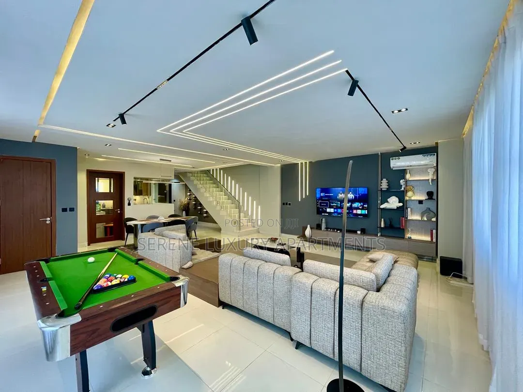 Luxurious 3bedroom Maisonette With Snooker, Balcony and Ps5